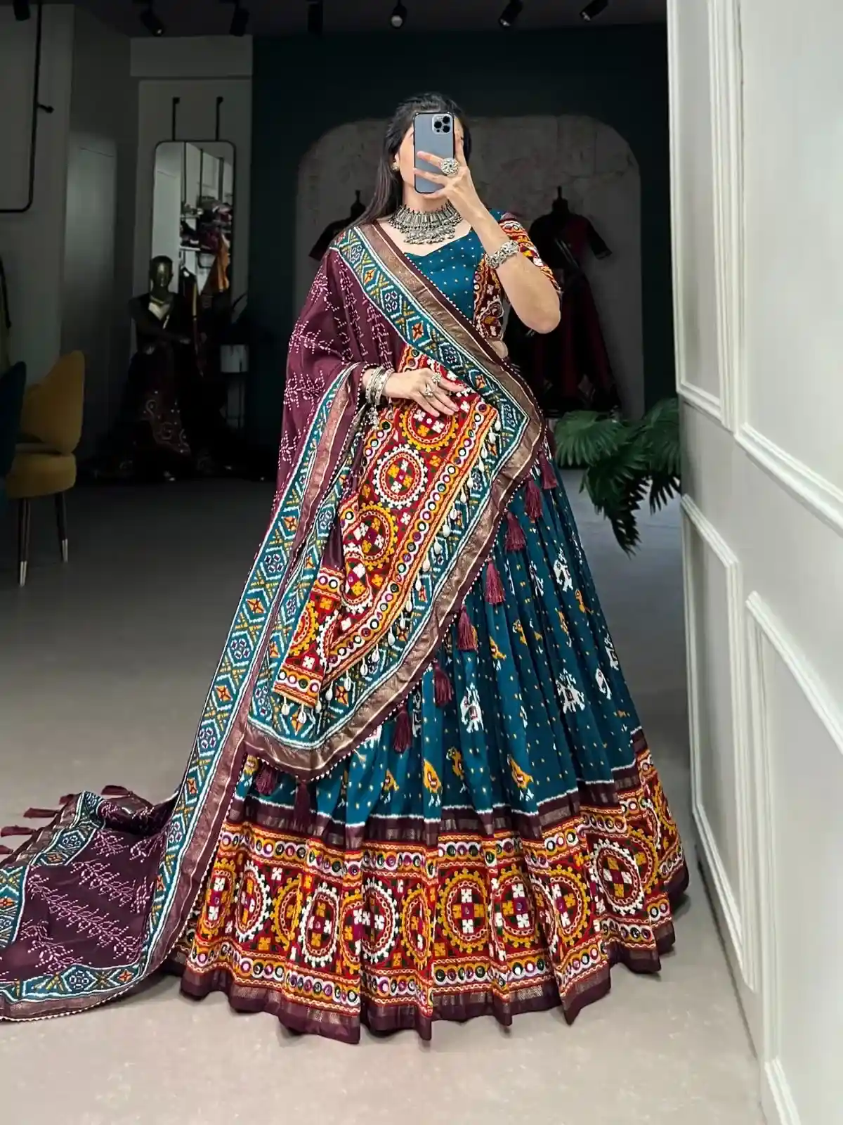 Heritage Royal Navratri Chaniya Choli – Global Elegance, Cultural Wealth - Image 2