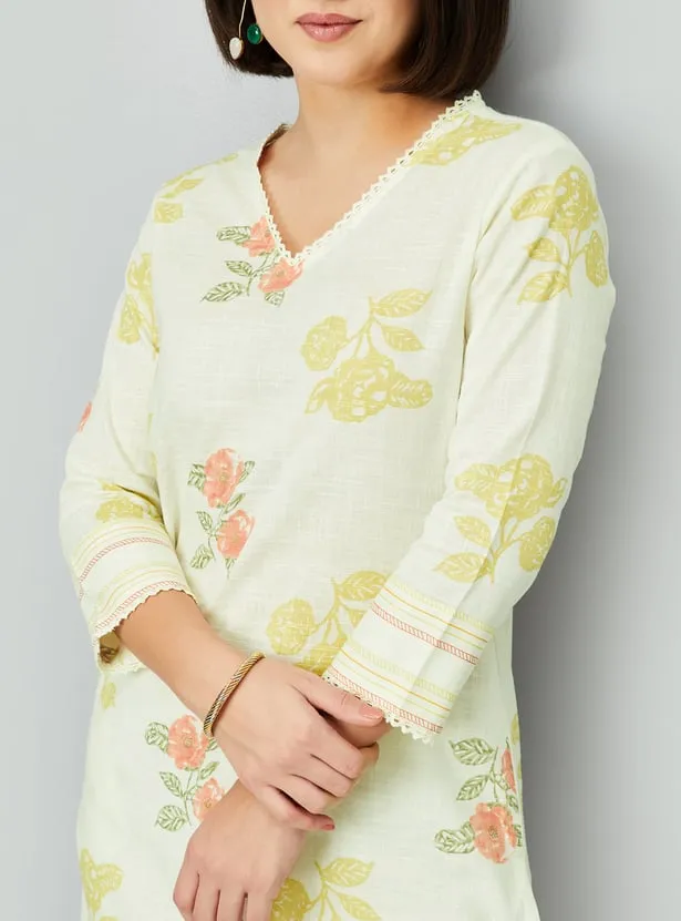 Off-White Floral Printed Straight Kurta – Effortlessly Elegant Everyday Wear - Image 3