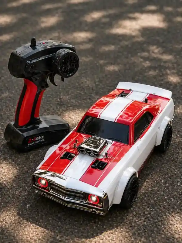 Stylish Grey RC Muscle Car – Racing Design with Front LED Lights - Image 2