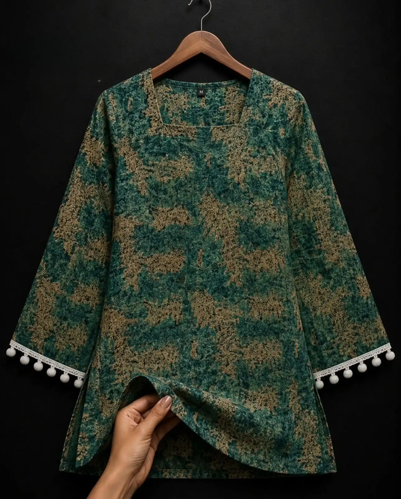 Women's Floral Printed Lace Sleeve Tunic Top - Image 2