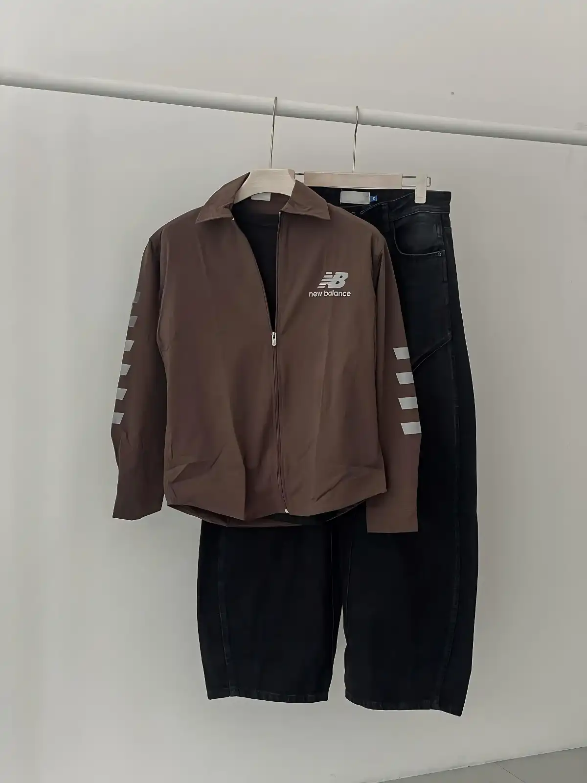 Urban Athleisure Maroon Zip Jacket & Black Denim Set - Image 3