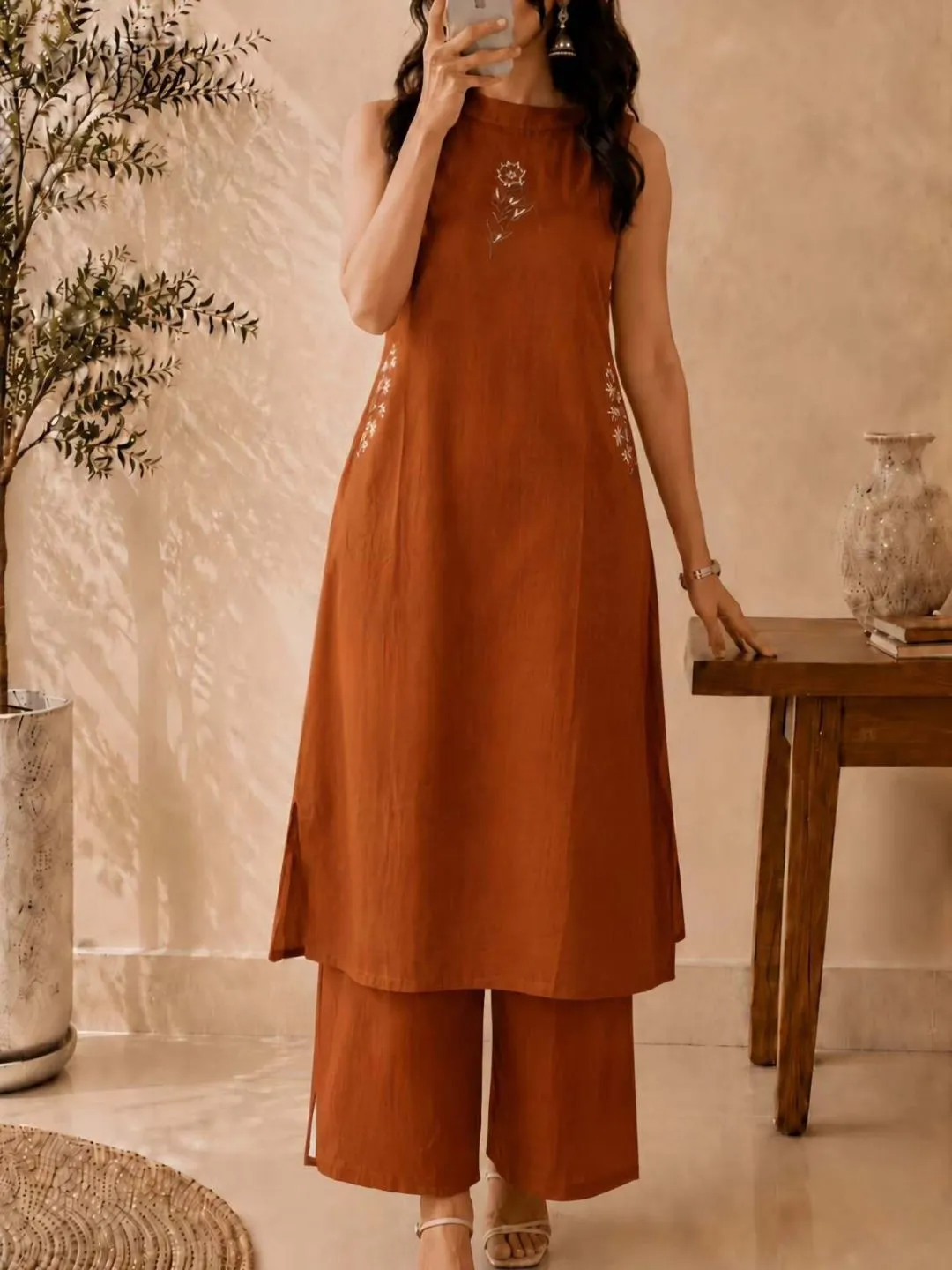 Ethereal Indigo Floral Sleeveless Kurta & Wide-Leg Palazzo Co-Ord Set - Image 3