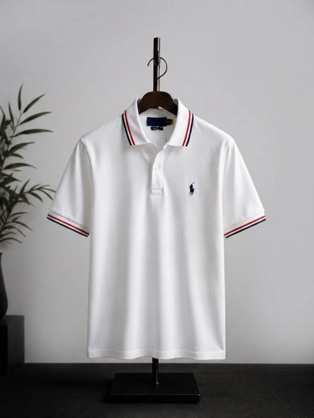 Men Maroon Contrast-Tipped Short-Sleeve Polo Shirt - Image 5