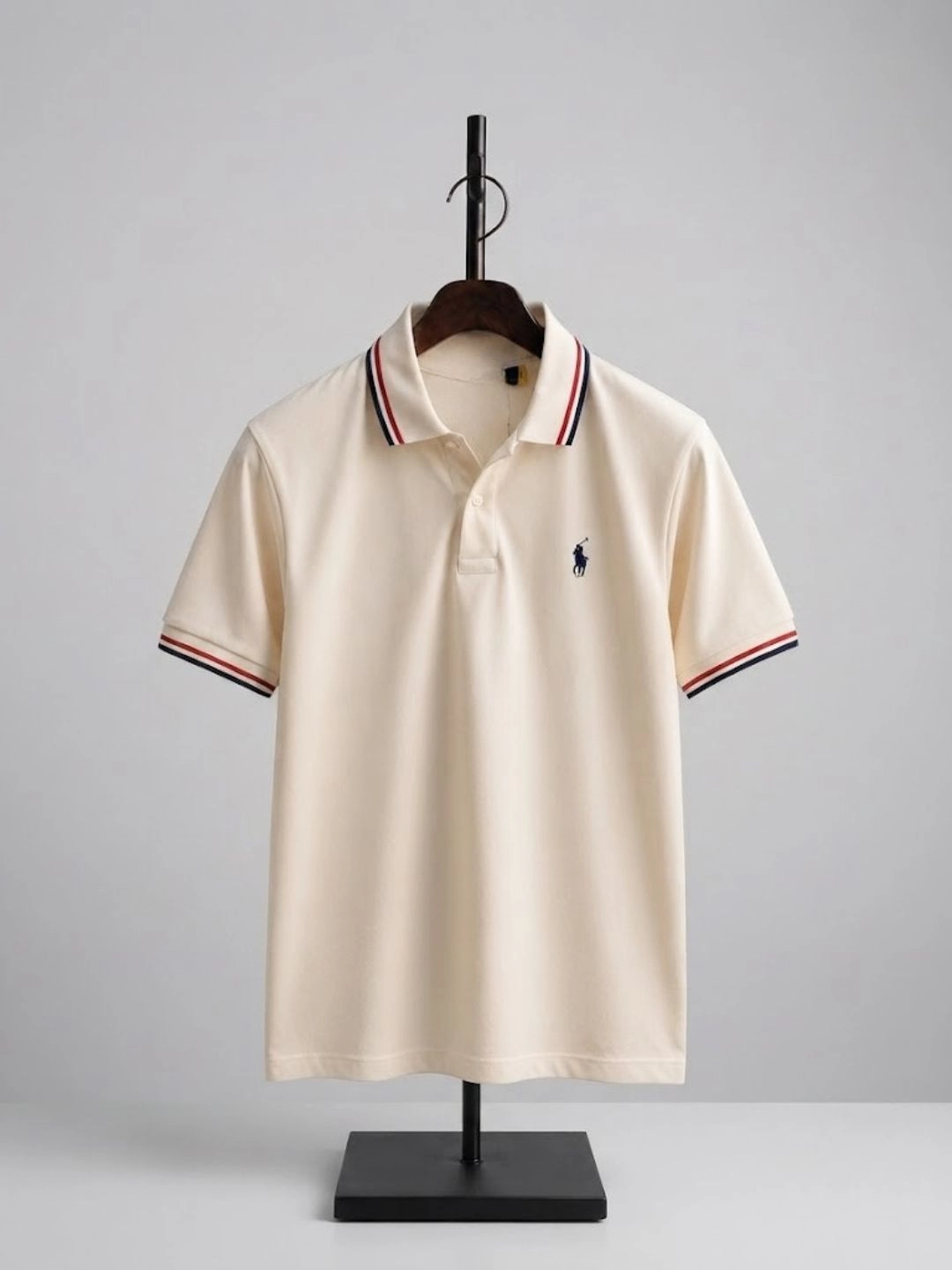 Men Maroon Contrast-Tipped Short-Sleeve Polo Shirt - Image 3