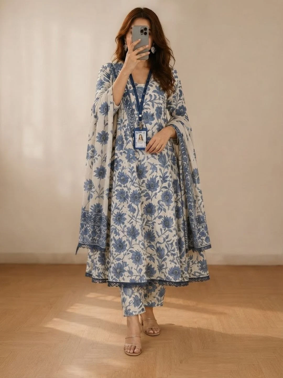 Women Teal Blue Gold-Printed Straight Kurta - Image 3