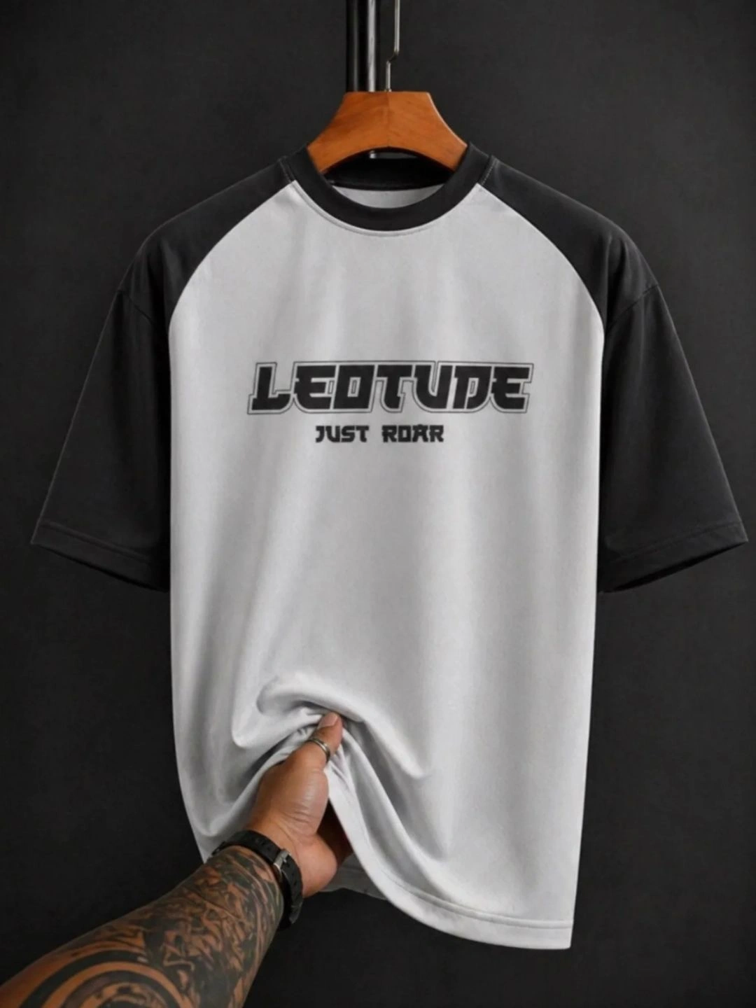Men Green and Black Colorblock Graphic T-Shirt - Image 4