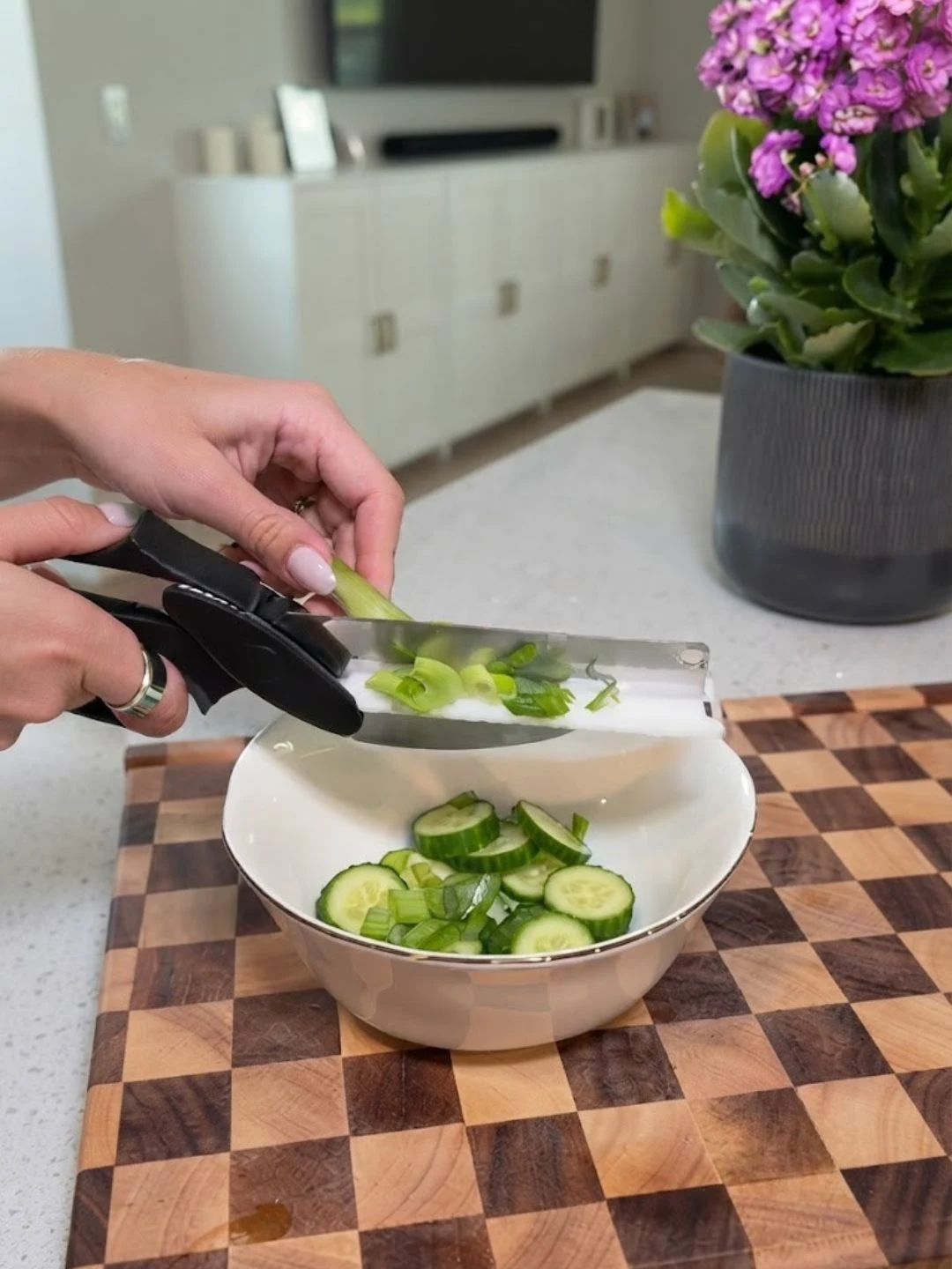 Smart Kitchen Scissor Knife - Image 2