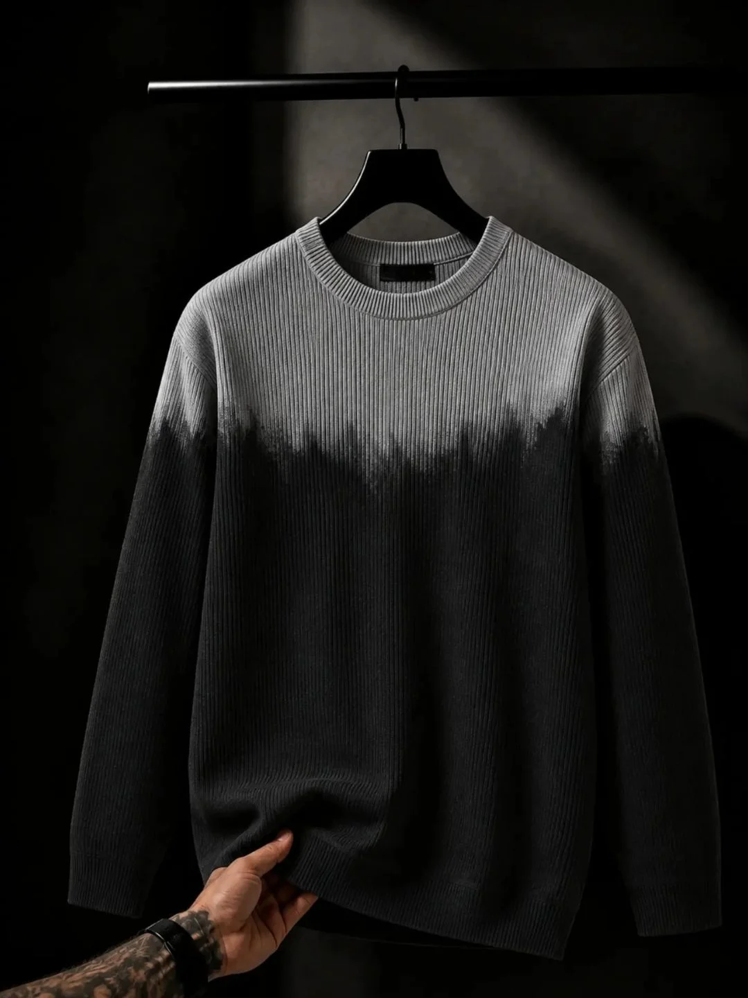 Two-Tone Minimalist Sweatshirt - Image 3