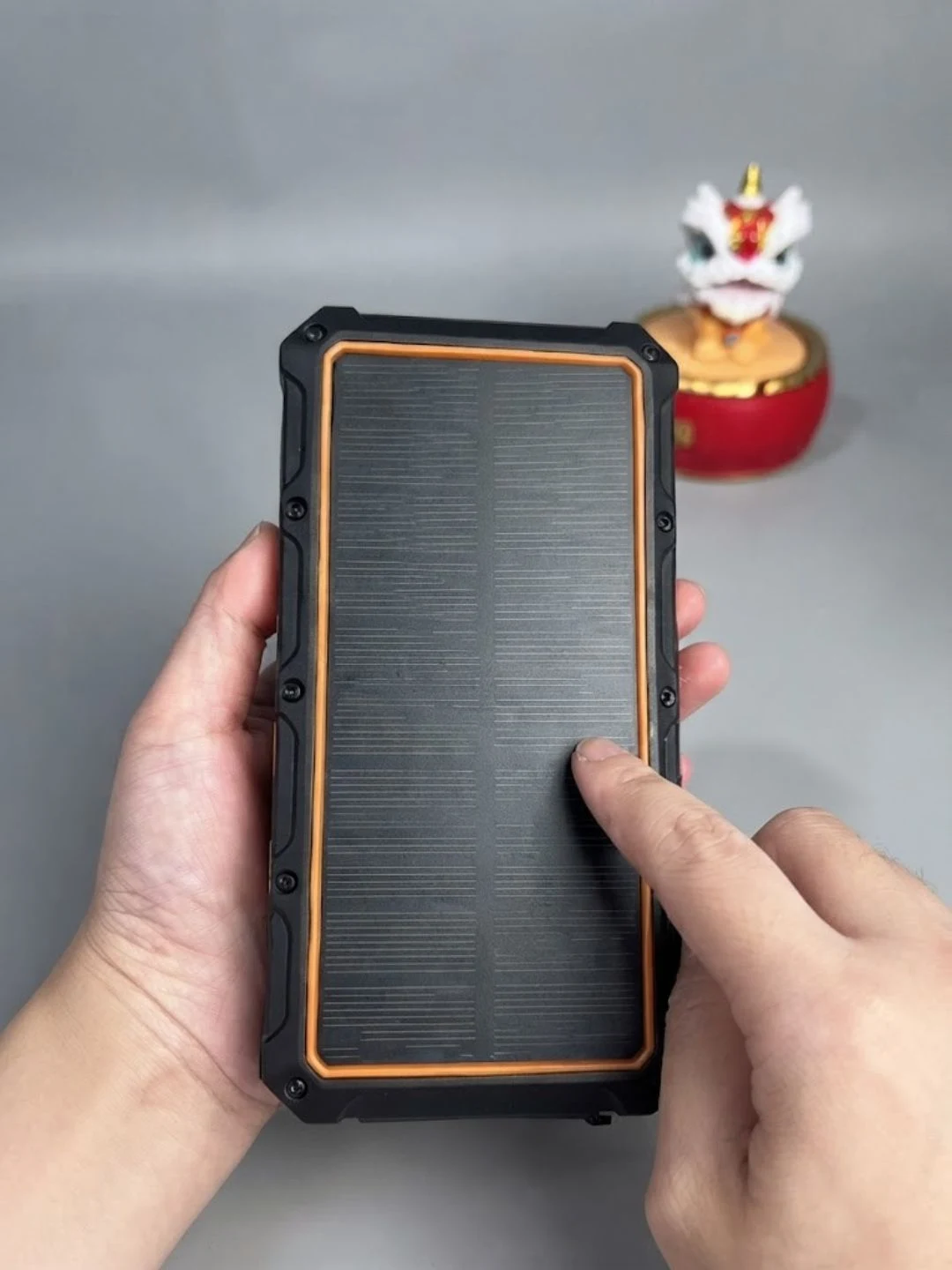 Rugged Solar-Powered Power Bank - Image 2
