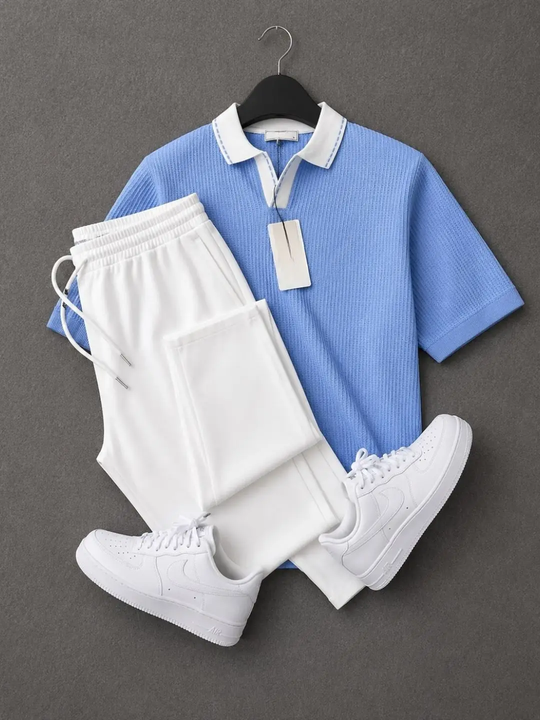 Short-Sleeve Knit Polo T-shirt with Contrast Stitched Collar and Matching Joggers Set - Image 5