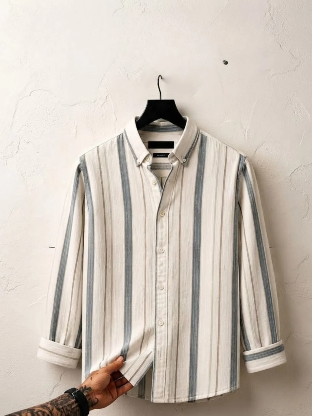 Men Vertical Striped Button-Down Shirt with Chest Pocket - Image 2