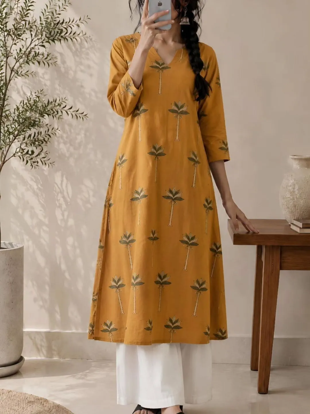 Three-Quarter Sleeve Embroidered Bow Motif Kurta with Matching Palazzo Trousers Set - Image 3