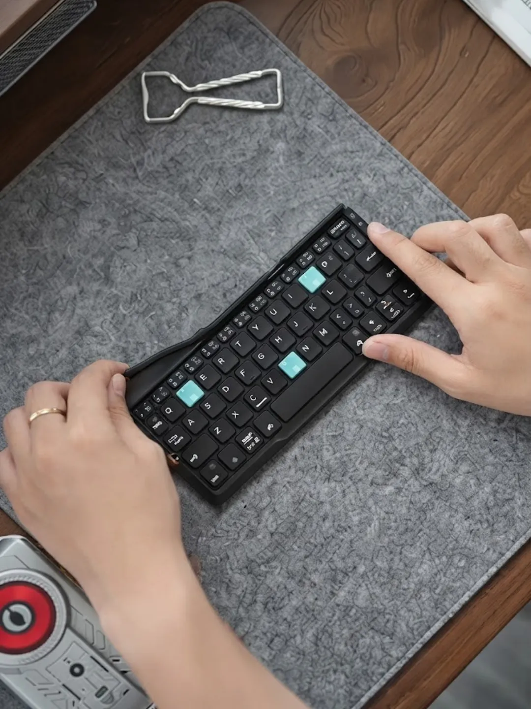 Mini Foldable Wireless Keyboard