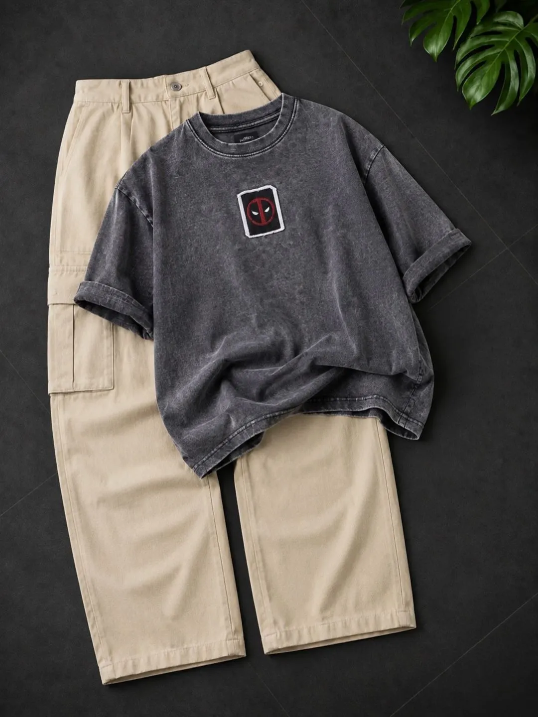 Short-Sleeve T-Shirt with Matching Utility Cargo Trousers Combo - Image 3