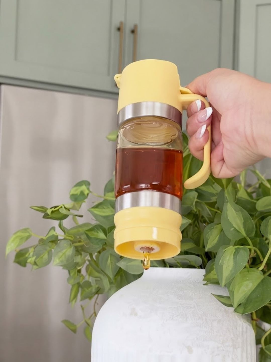 No-Mess Drip-Free Glass Honey Dispenser - Image 2