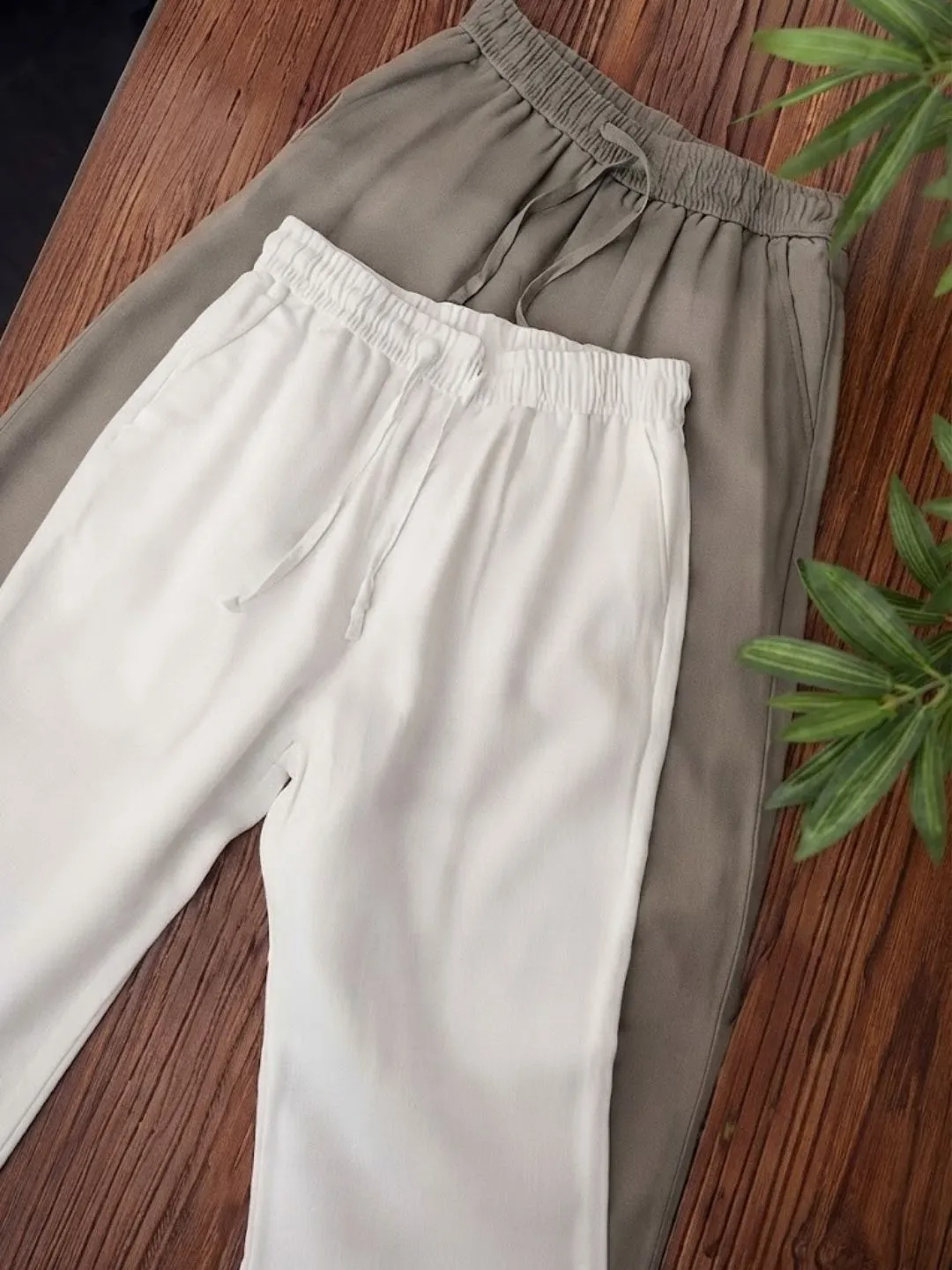 Relaxed Fit Drawstring Linen Trousers for Men