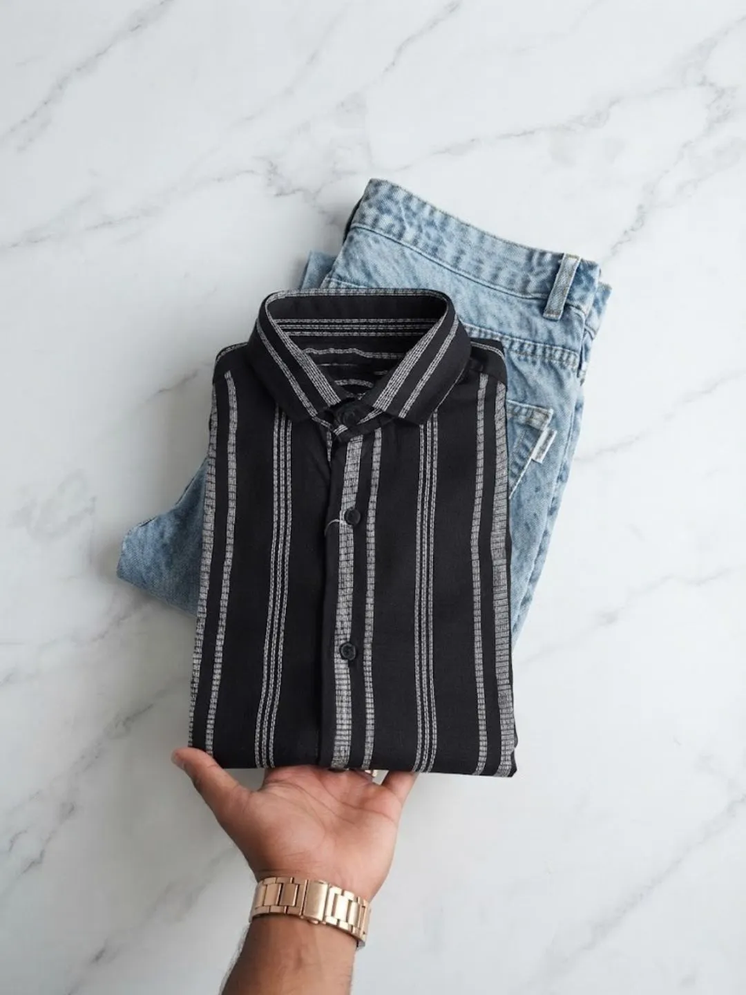 Modern Striped Shirt and Denim Jeans Outfit Combo - Image 2