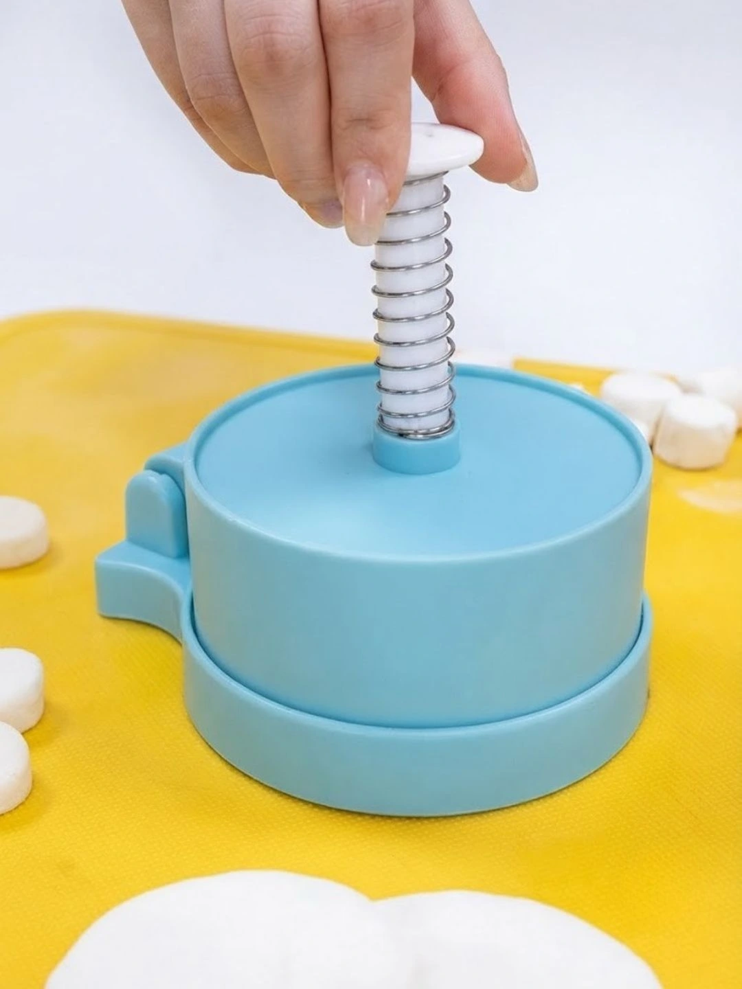Manual Dumpling Skin Press and Maker Tool - Image 2