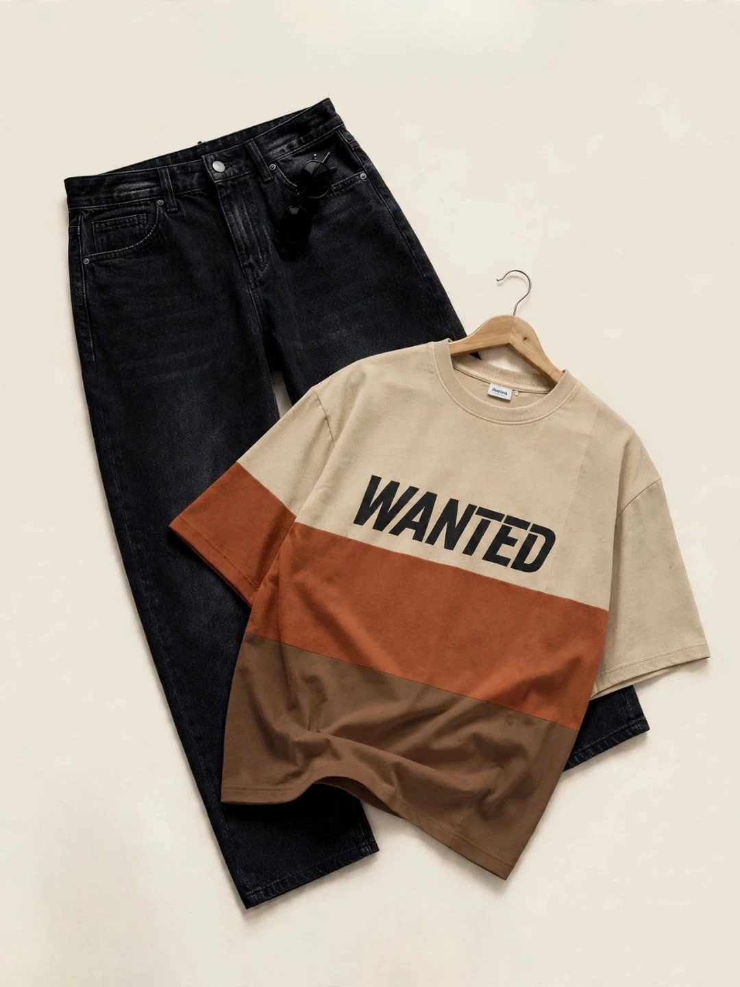 Colorblock Typography Tee & Black Denim Jeans Duo - Image 4